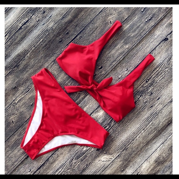 NEW Tie Front Red Cheeky Bikini - Picture 2 of 4